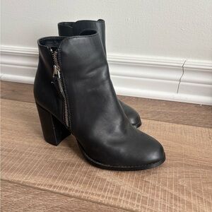 Aldo Black Ankle Booties with Zipper